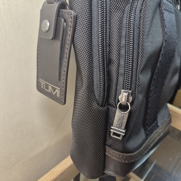 Tumi Black Men's Belt Bag - Picture 7 of 10